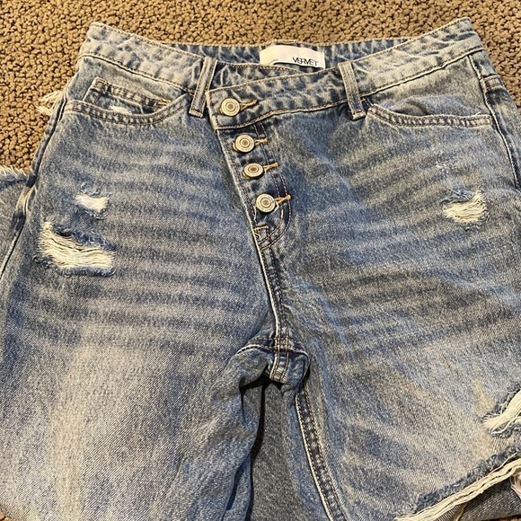 Vervet Straight Legged Distressed Button Fly Jeans Size 25 in Like New Condition - Picture 4 of 11
